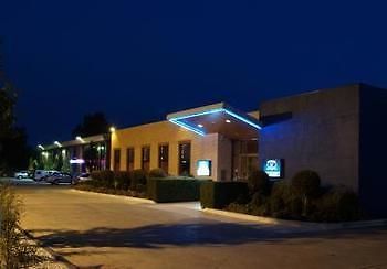 Club Laverton Exterior photo